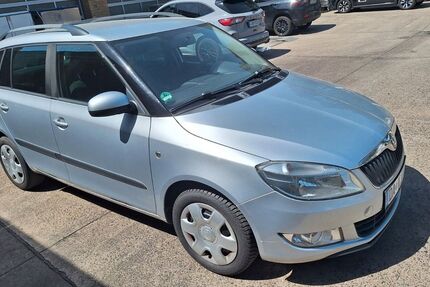 Skoda Fabia 211.478 km 2.000 &euro; Frankfurt 60528