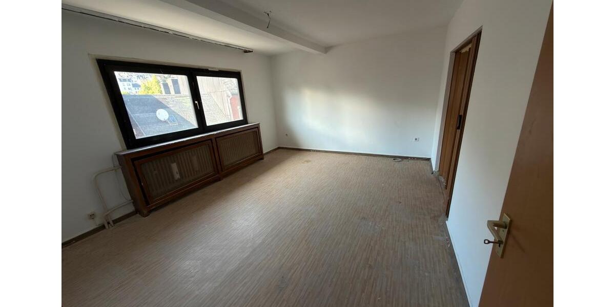 Einfamilienhaus Idar-Oberstein Oberstein - 5 Zimmer, 145 m&sup2;, 1.050&euro; | Angebot:26701834