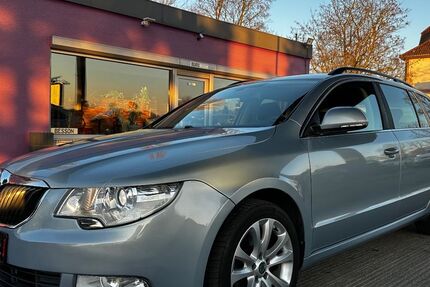 Skoda Superb 185.299 km 6.990 &euro; Kabelsketal OT Gröbers 06184