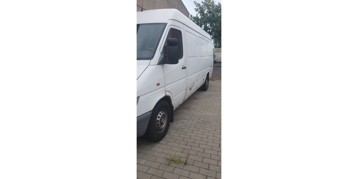 Mercedes-Benz Sprinter 432.000 km 3.900 € Hamburg 20038