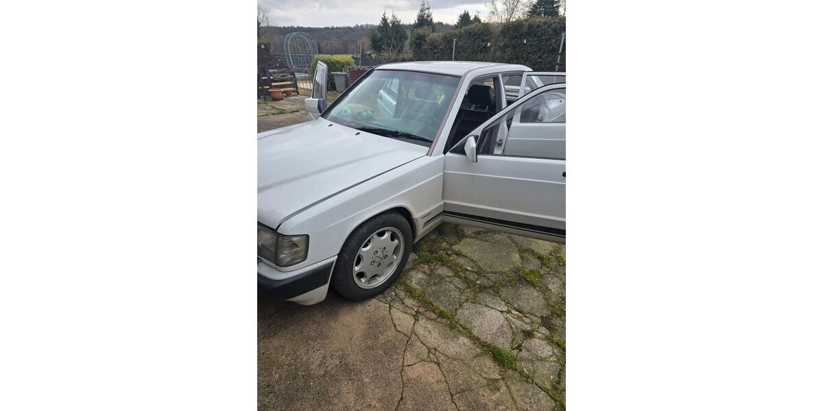 Mercedes-Benz 190 109.000 km 8.400 &euro; Schmelz 66839