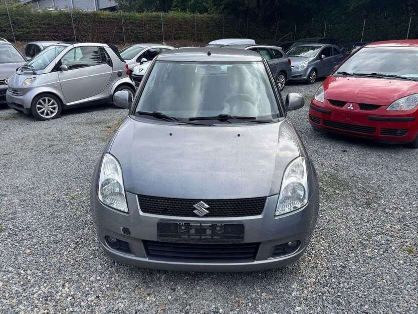 Suzuki Swift 140.000 km 999 € Kiel 24146