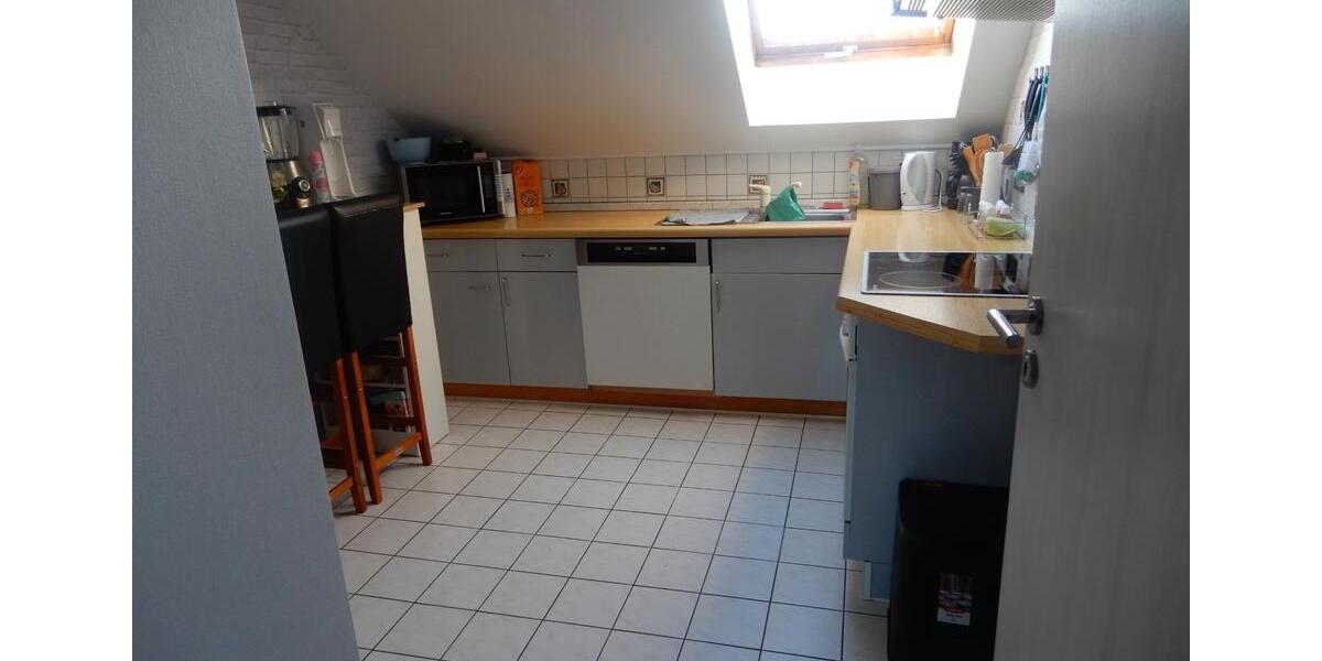 Dachgeschoßwohnung Stendal - 2 Zimmer, 64 m&sup2;, 400&euro; | Angebot:26035853