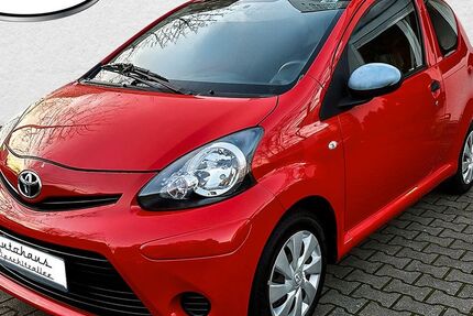 Toyota Aygo (X) 109.747 km 3.490 &euro; Berlin 12353