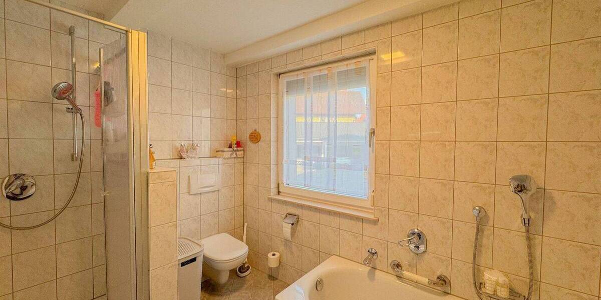 Mehrfamilienhaus, Wohnhaus Friesenheim - 8 Zimmer, 575.000&euro; | Angebot:26080263