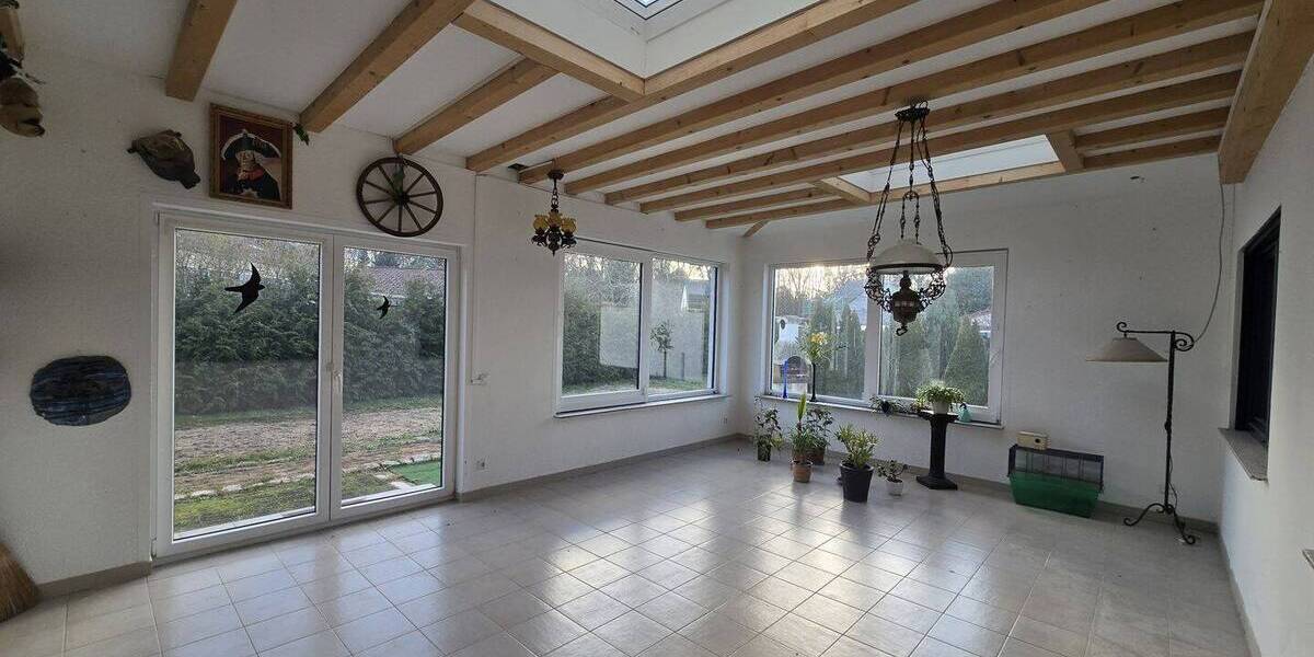Einfamilienhaus Schönefeld - 4 Zimmer, 170 m&sup2;, 1.990&euro; | Angebot:26765239