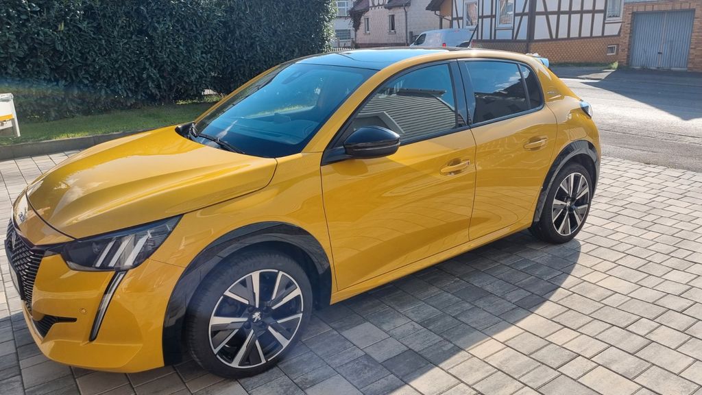 Peugeot 208 58.000 km 15.300 &euro; Ortenberg 63683