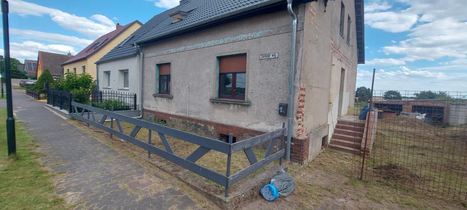 HAUS MIT GARTEN 2090 mq 8 zimmer