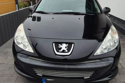 Peugeot 206 81.850 km 3.300 &euro; Wiesbaden 65205