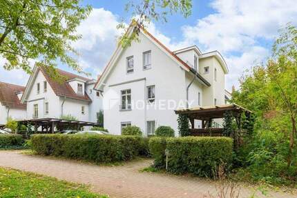 Gepflegte 2-Zimmer-Wohnung mit Terrasse und Tiefgaragenstellplatz in ruhiger Lage 2 zimmer