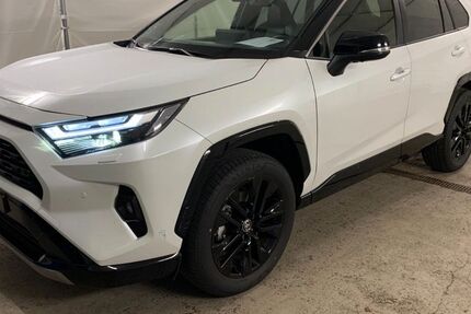 Toyota RAV 4 13.552 km 39.950 € Steinbach-Hallenberg OT Herges-Hallenberg 98587