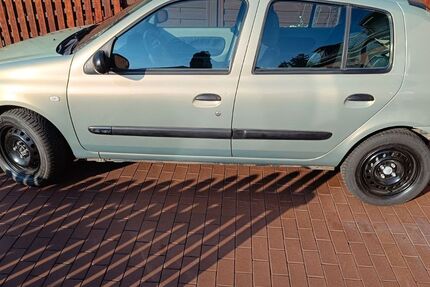 Renault Clio 148.652 km 1.800 &euro; Salzgitter 38239
