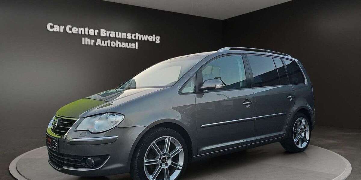 VW Touran 215.470 km 4.999 &euro; Braunschweig 38120