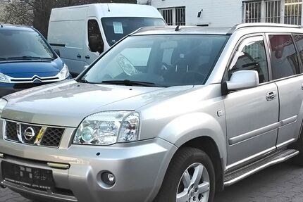Nissan X-Trail 169.200 km 3.950 &euro; Berlin 13409