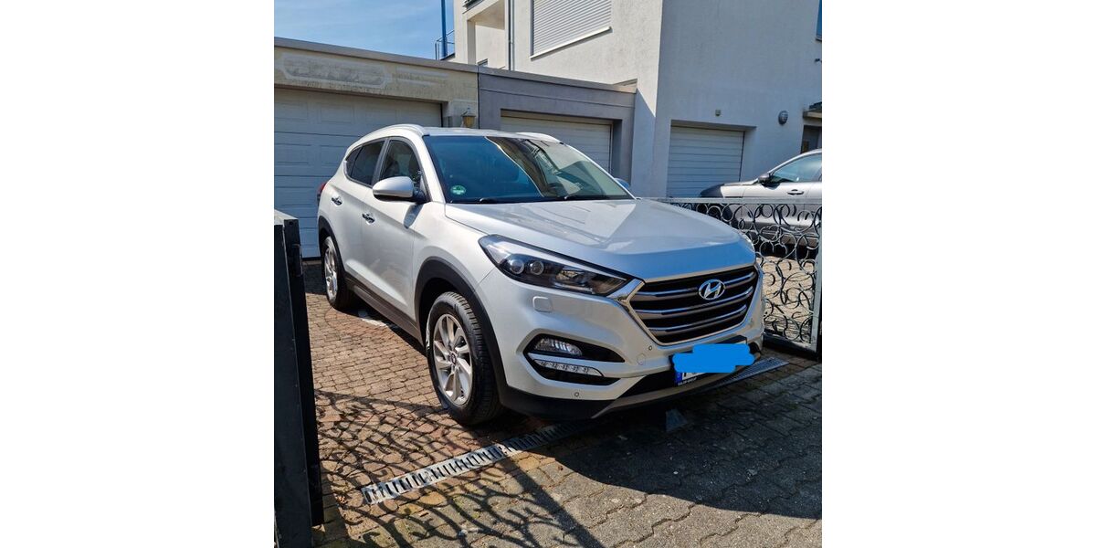 Hyundai TUCSON 167.900 km 14.500 &euro; Frankfurt am Main 60388