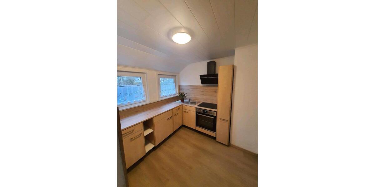 Dachgeschoßwohnung Adelsheim - 5 Zimmer, 100 m&sup2;, 850&euro; | Angebot:25963160