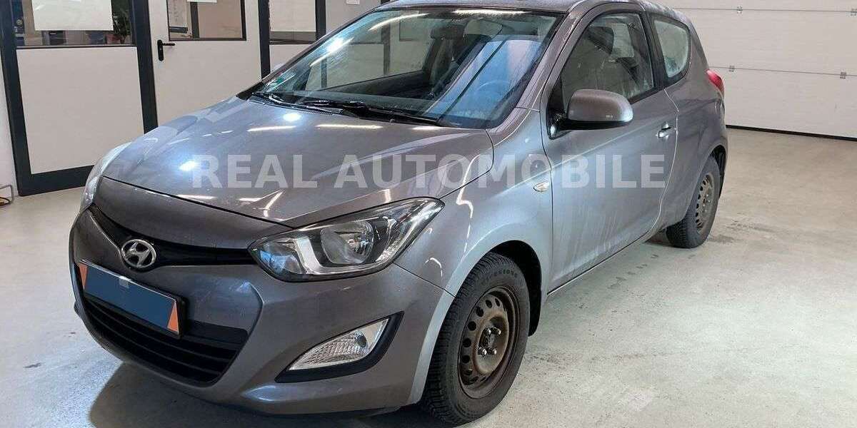 Hyundai i20 87.000 km 4.800 &euro; Frankfurt 65933
