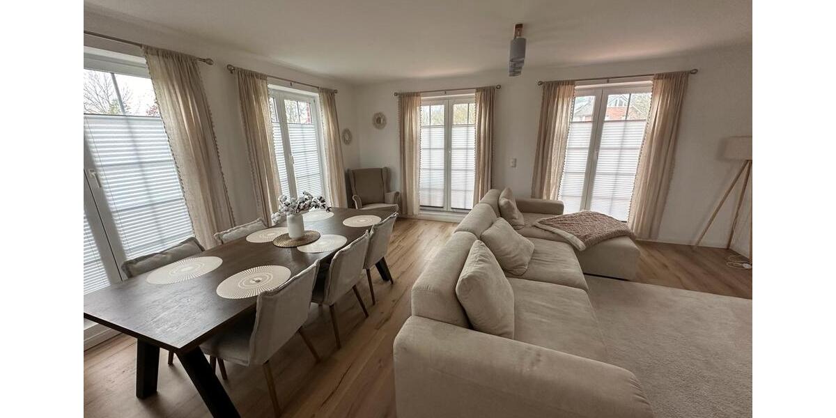 Voll möblierte 3 Zimmer Wohnung mit großer Terrasse u. Stellplatz 3 zimmer