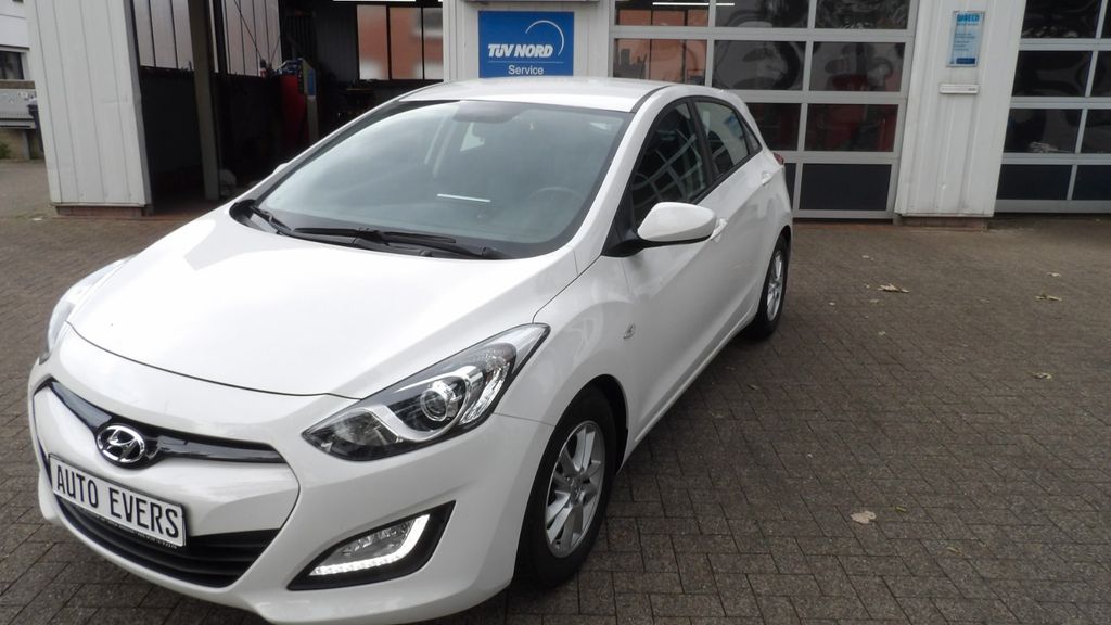 Hyundai i30 68.000 km 8.950 &euro; Rheine 48431
