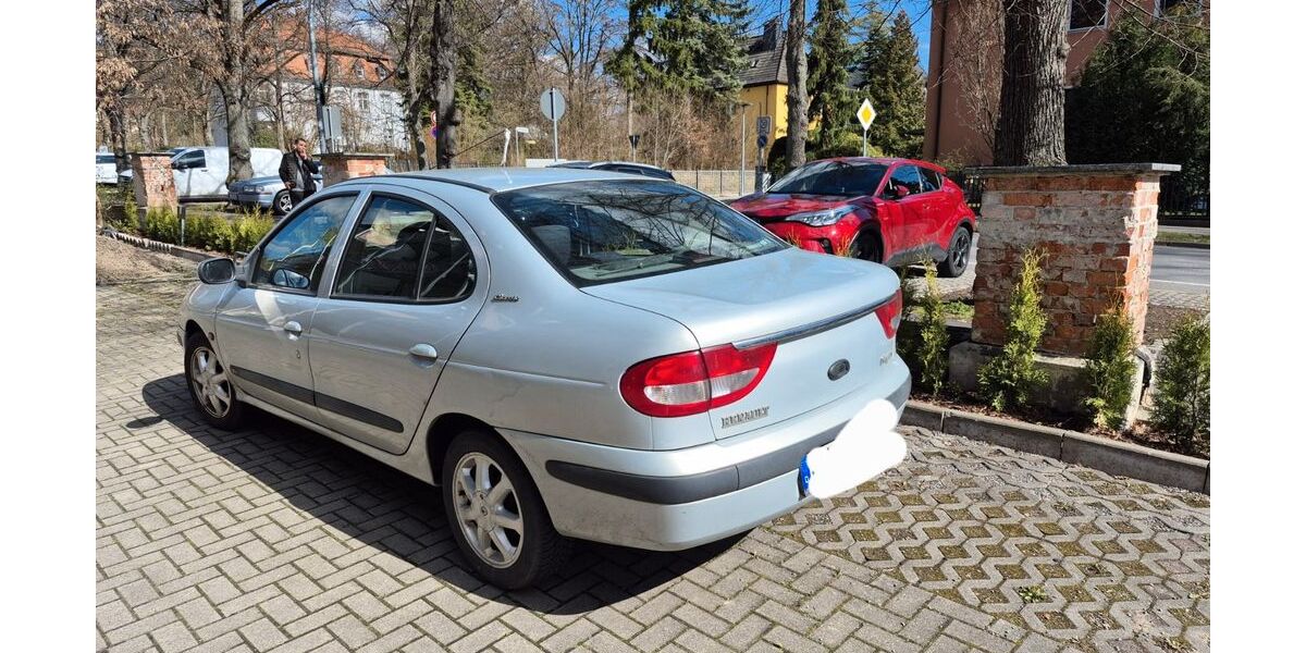 Renault Megane 220.000 km 800 &euro; Chemnitz 09130