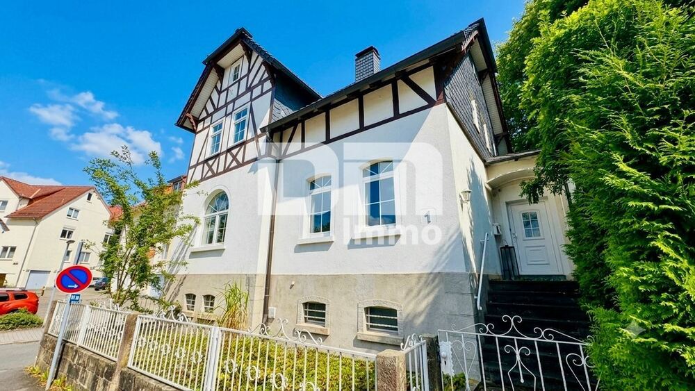 Sanierter Wohntraum mit Garten Terrasse und 2 Garagen + vielen Extras - Einfamilienhaus Witzenhausen | Angebot:27244520