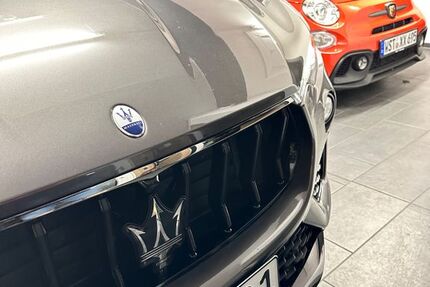 Maserati Levante 15.200 km 81.400 &euro; Bad Zwischenahn 26160