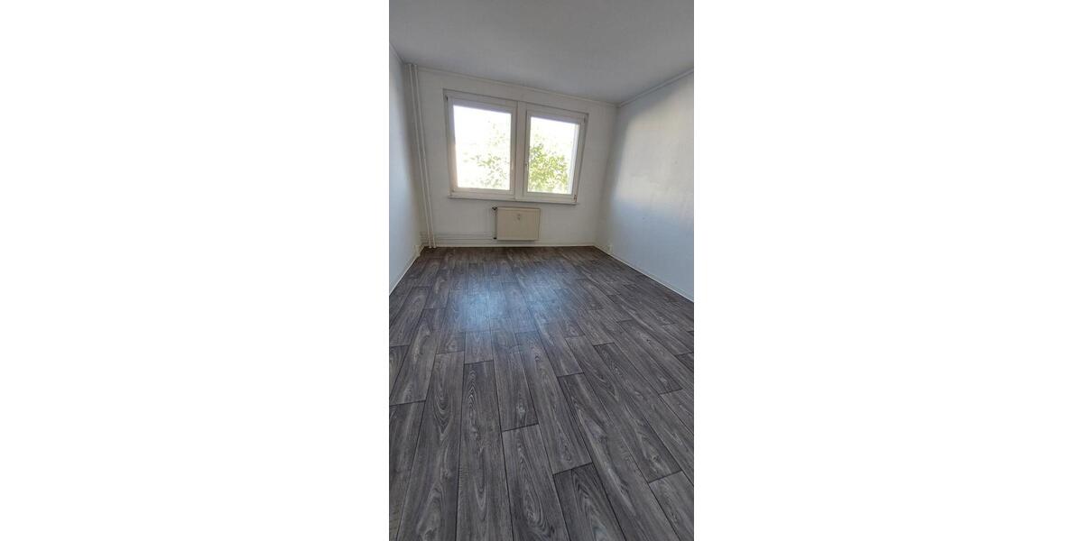 Etagenwohnung Weißwasser (Oberlausitz) - 3 Zimmer, 56 m&sup2;, 350&euro; | Angebot:26543958