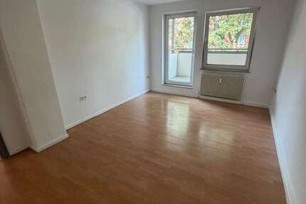 Wohnung Bremen Burglesum - 4 Zimmer, 77 m&sup2;, 668&euro; | Angebot:27359254