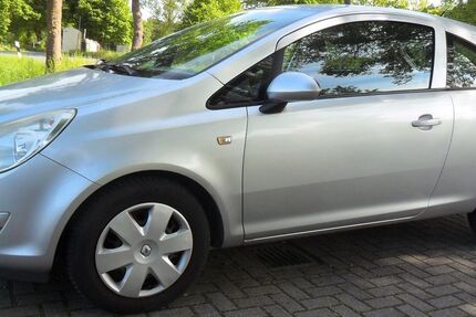 Opel Corsa 136.000 km 1.999 &euro; Uetze OT Dollbergen 31311