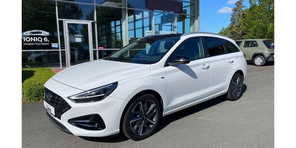 Hyundai i30 54.434 km 19.550 &euro; Ahlen 59229
