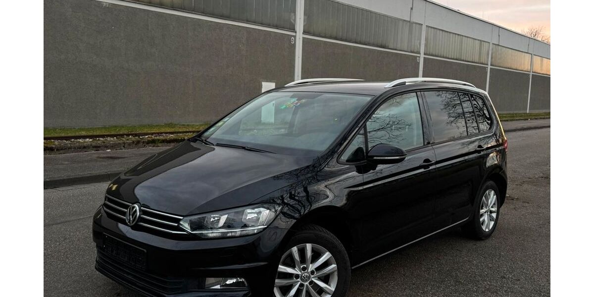 VW Touran 199.600 km 10.900 &euro; Karlsruhe 76133