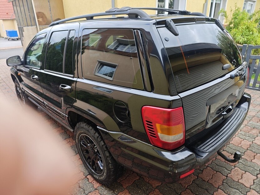 Grand Cherokee