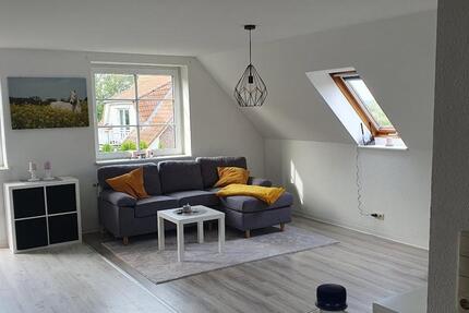 Große Wohnung im Dachgeschoss mit seperatem Eingang 3 zimmer