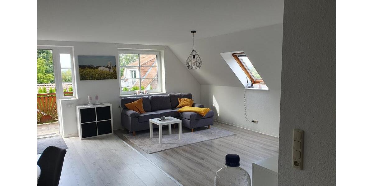 Große Wohnung im Dachgeschoss mit seperatem Eingang 3 zimmer