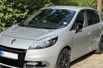 Renault Scenic 93.585 km 6.200 &euro; München 81673