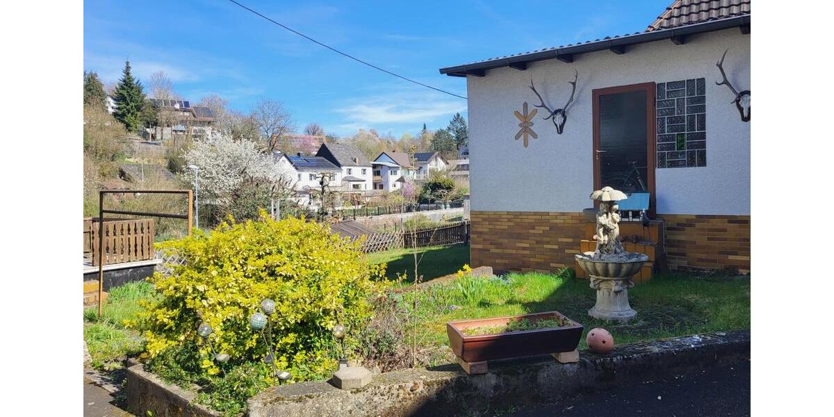 Mehrfamilienhaus, Wohnhaus Biebertal - 8 Zimmer, 300 m&sup2;, 350.000&euro; | Angebot:26847319