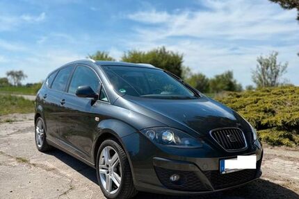 Seat Altea 206.000 km 2.499 &euro; Herzberg 04936
