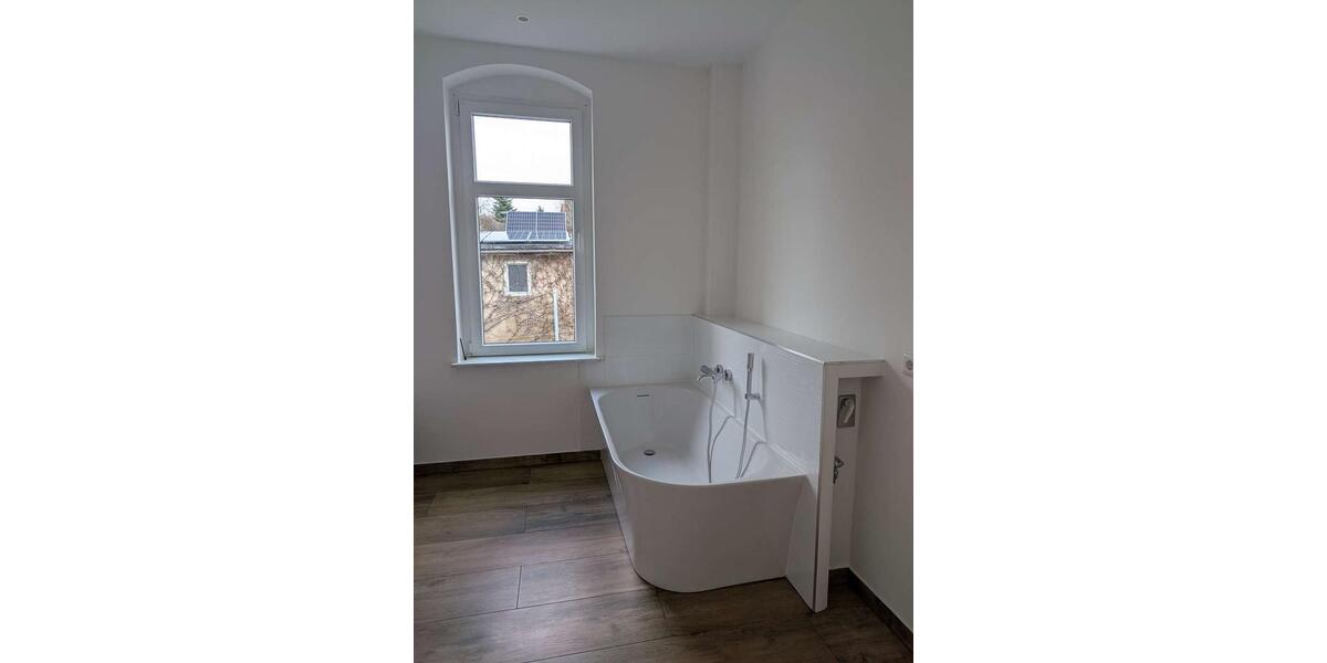 Etagenwohnung Meißen - 5 Zimmer, 100 m&sup2;, 1.000&euro; | Angebot:25442763