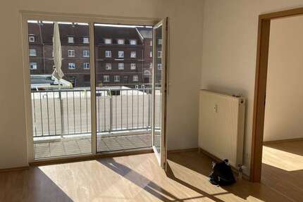 Wohnung zum Mieten in Mannheim 460 € 32.49 m²