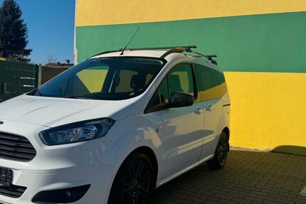 Ford Tourneo Courier 97.600 km 9.900 € Guhrow 03096