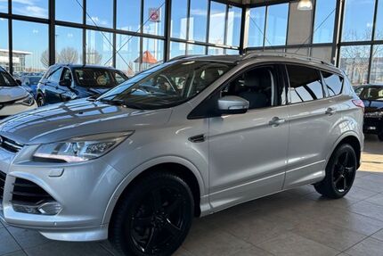 Ford Kuga 97.000 km 11.700 € Erftstadt 50374