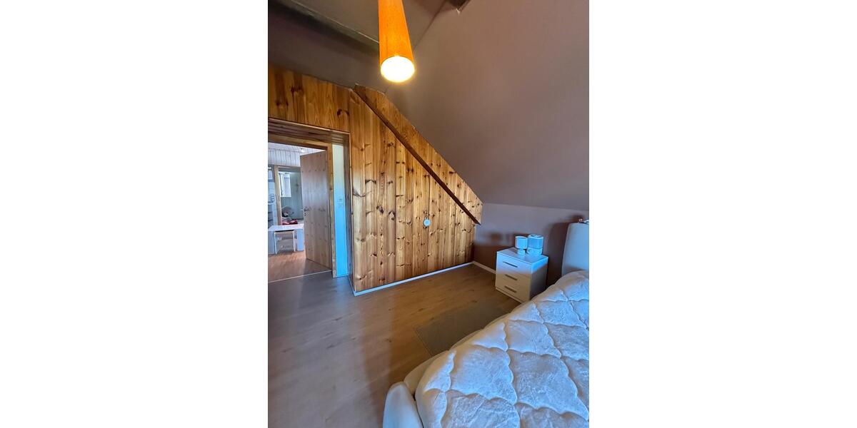 Dachgeschoßwohnung Lauda-Königshofen Königshofen - 2.5 Zimmer, 80 m&sup2;, 850&euro; | Angebot:26330008