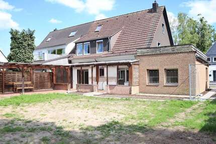 Haus zum Kaufen in Düsseldorf 829.000 € 201 m²