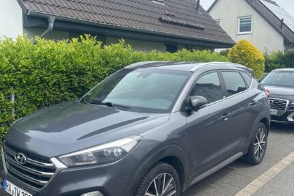 Hyundai TUCSON 67.000 km 17.500 &euro; Altena 58762