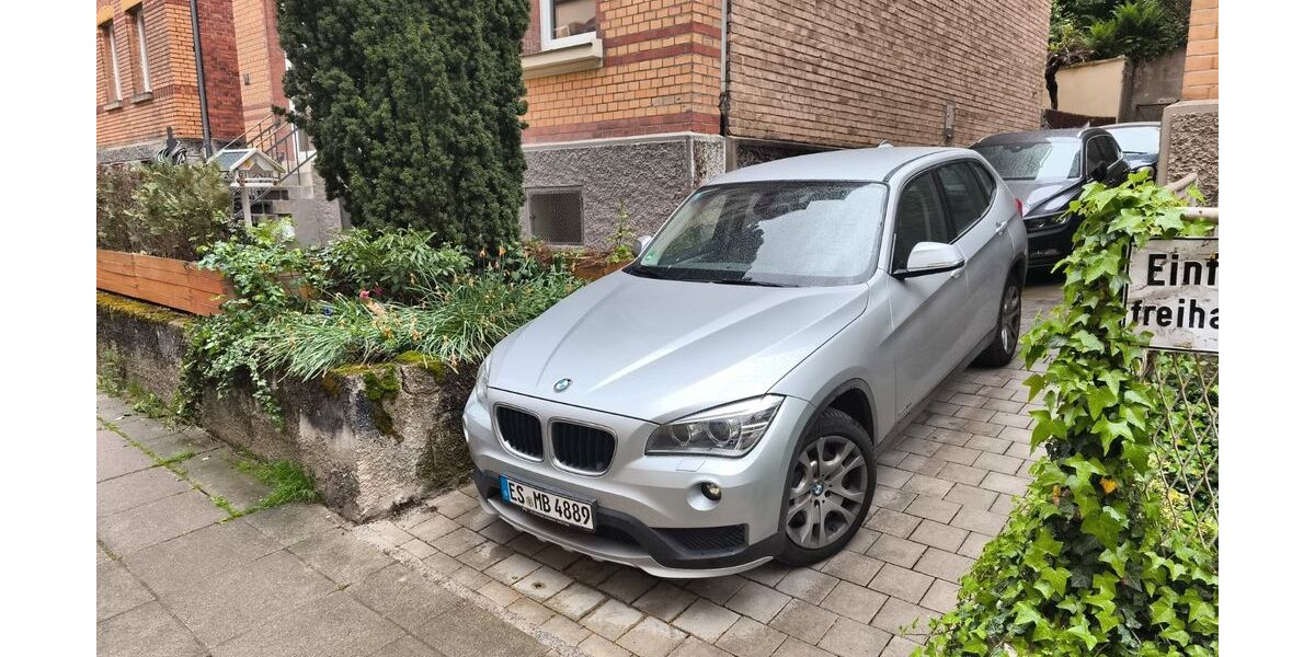 BMW X1 62.000 km 10.900 &euro; Stuttgart 70199