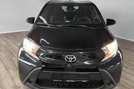 Toyota Aygo (X) 5.685 km 14.950 &euro; Rotenburg 27356