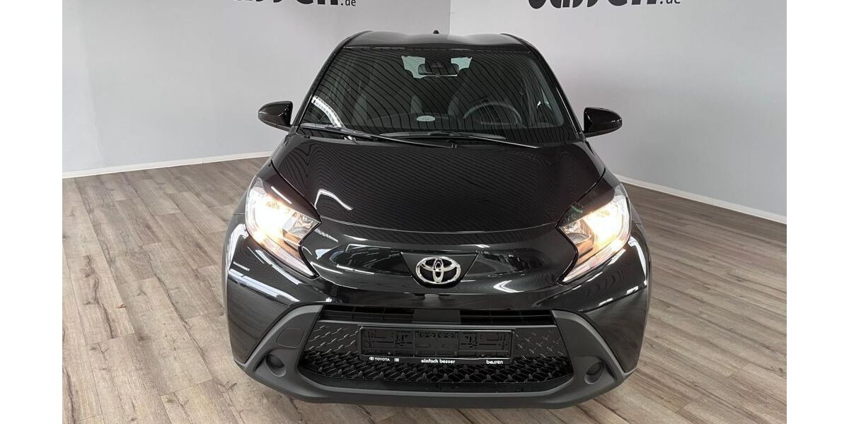 Toyota Aygo (X) 5.685 km 14.950 &euro; Rotenburg 27356