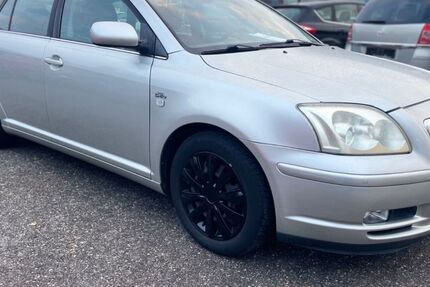 Toyota Avensis 230.000 km 3.300 &euro; Dachau (bei München) 85221