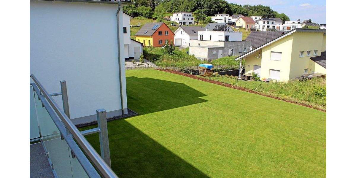 Etagenwohnung Königswinter Thomasberg - 3 Zimmer, 94 m&sup2;, 1.240&euro; | Angebot:25780275