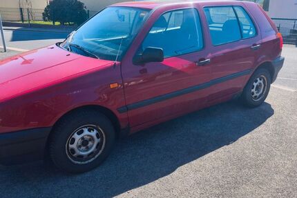 VW Golf 142.000 km 650 &euro; Neustadt bei Coburg 96465